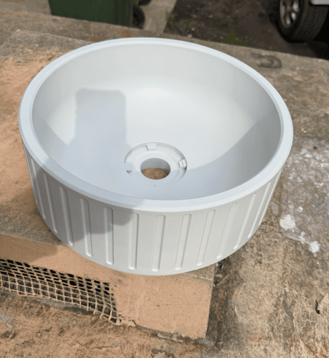Betonski umivaonik — završna obrada u radionici